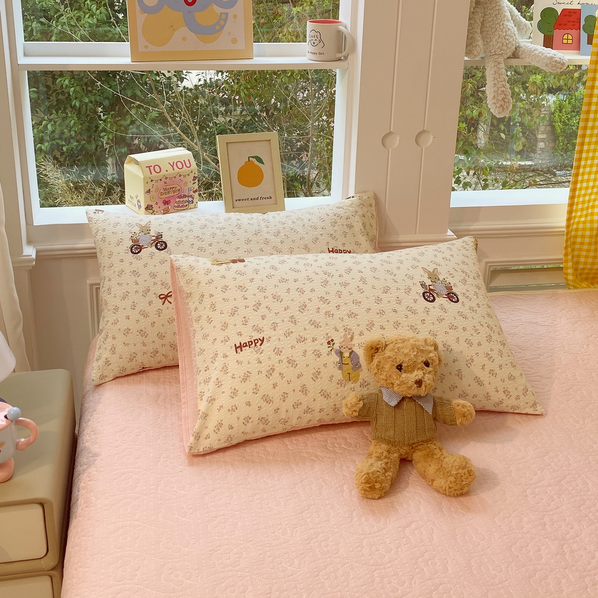 91家纺网 家纺一手货源 找家纺 莱米家纺 2026新款云感泡泡双层纱夏被夏凉被空调被床盖四件套 兔兔乐园