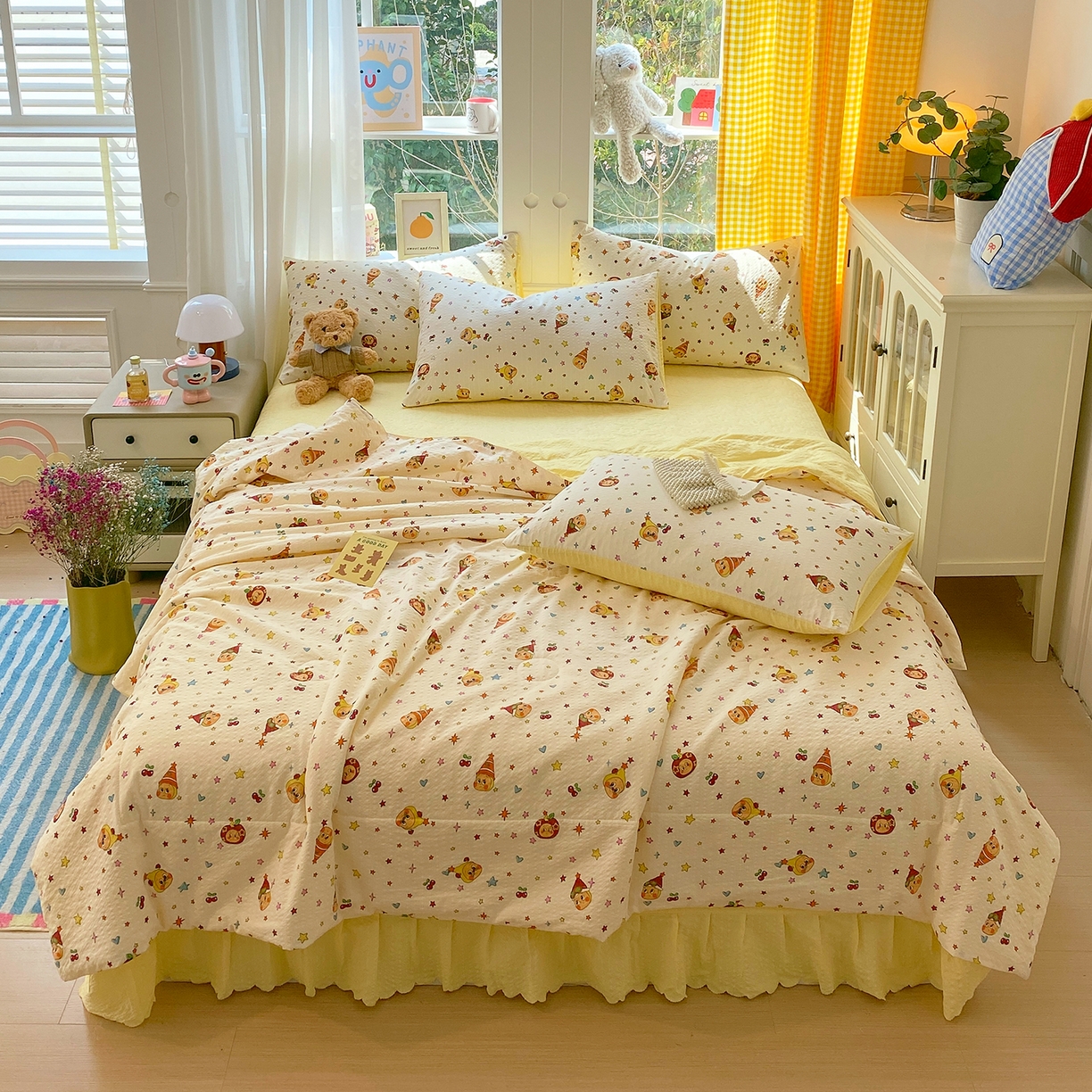 91家纺网 家纺一手货源 找家纺 莱米家纺 2026新款云感泡泡双层纱夏被夏凉被空调被床盖四件套 苹果星星人