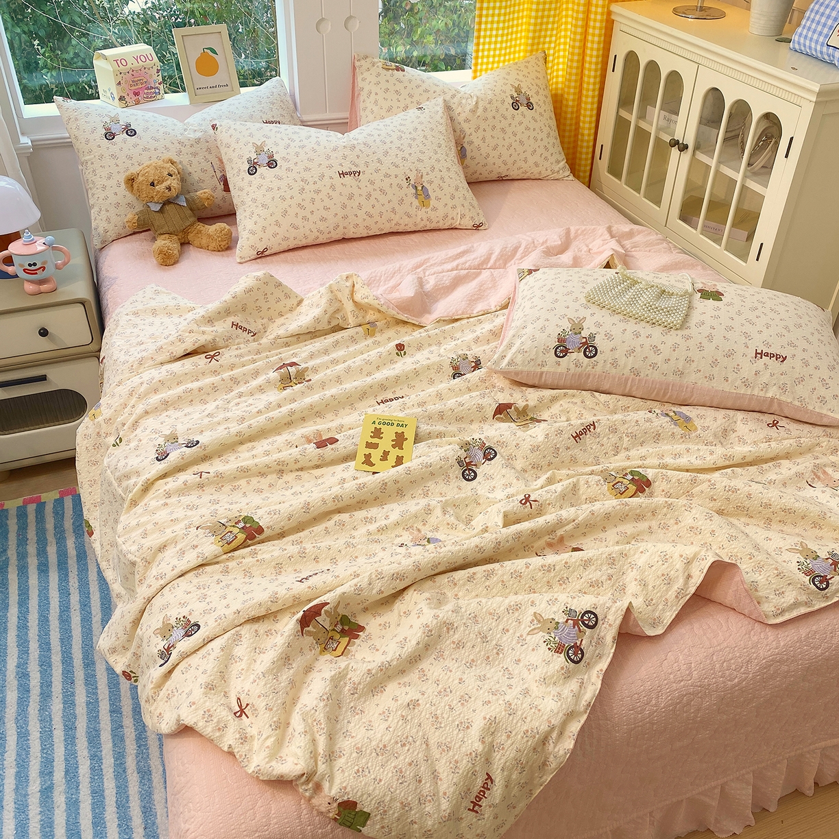 91家纺网 家纺一手货源 找家纺 莱米家纺 2026新款云感泡泡双层纱夏被夏凉被空调被床盖四件套 兔兔乐园