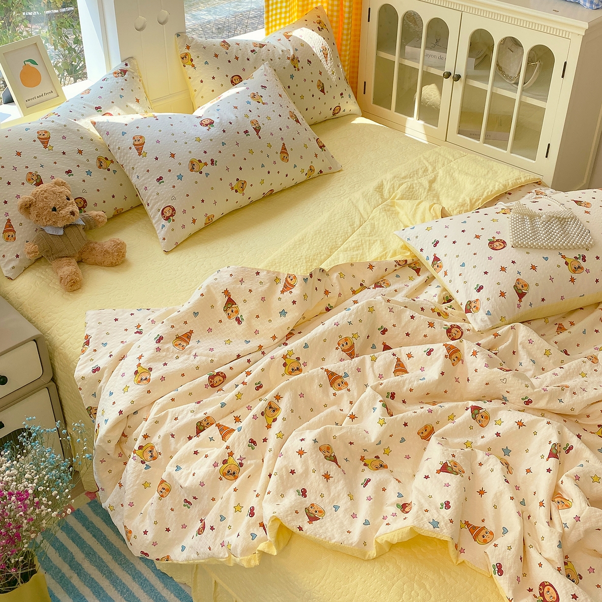 91家纺网 家纺一手货源 找家纺 莱米家纺 2026新款云感泡泡双层纱夏被夏凉被空调被床盖四件套 苹果星星人