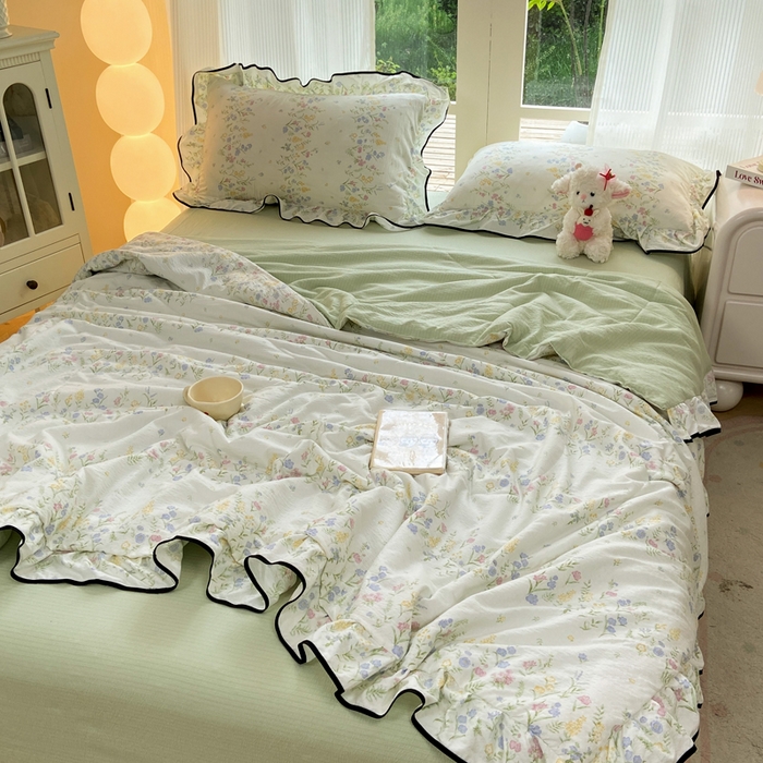 91家纺网 家纺一手货源 找家纺 优贝 2026直播爆款韩版泡芙棉皱皱纱黑边夏被夏凉被空调被四件套 春日花园