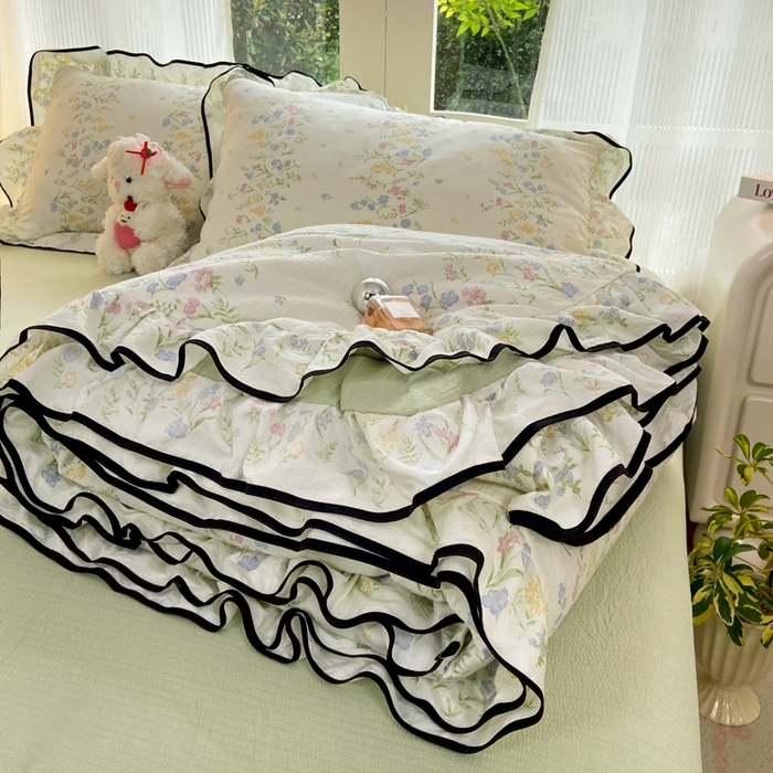 91家纺网 家纺一手货源 找家纺 优贝 2026直播爆款韩版泡芙棉皱皱纱黑边夏被夏凉被空调被四件套 春日花园