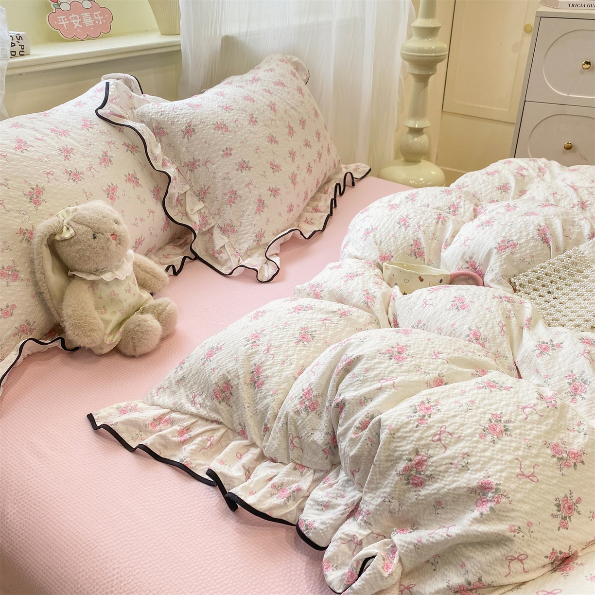 91家纺网 家纺一手货源 找家纺 优贝 2026直播爆款韩版泡芙棉皱皱纱黑边夏被夏凉被空调被四件套 花香
