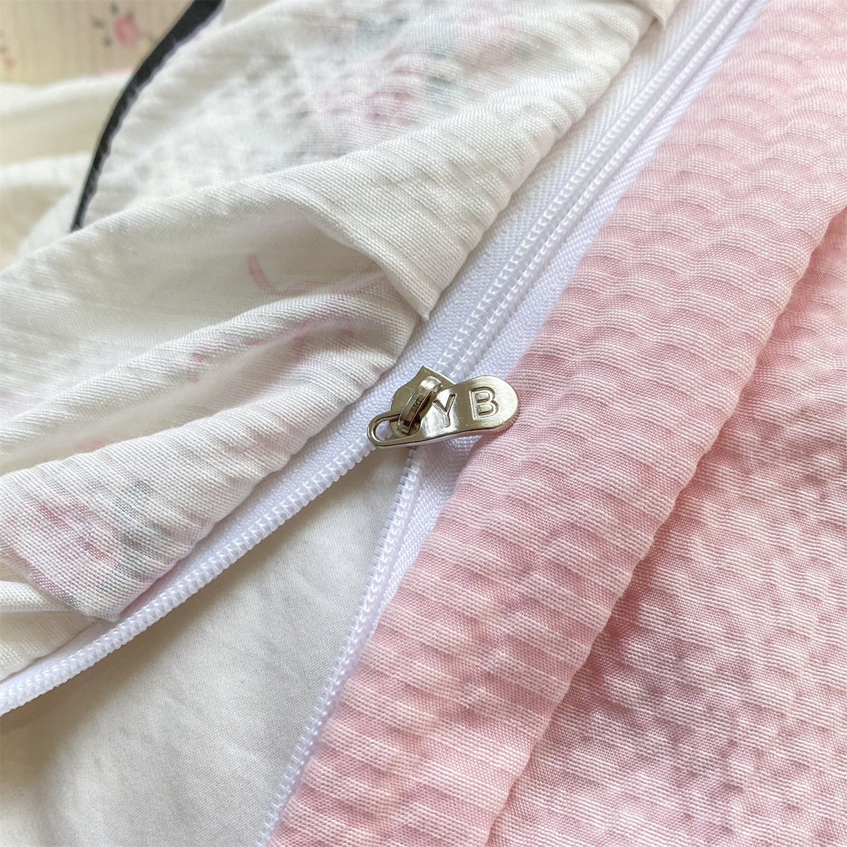 91家纺网 家纺一手货源 找家纺 优贝 2026直播爆款韩版泡芙棉皱皱纱黑边夏被夏凉被空调被四件套 花香