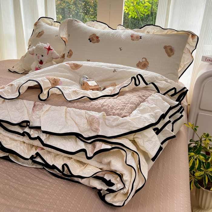 91家纺网 家纺一手货源 找家纺 优贝 2026直播爆款韩版泡芙棉皱皱纱黑边夏被夏凉被空调被四件套 可爱熊