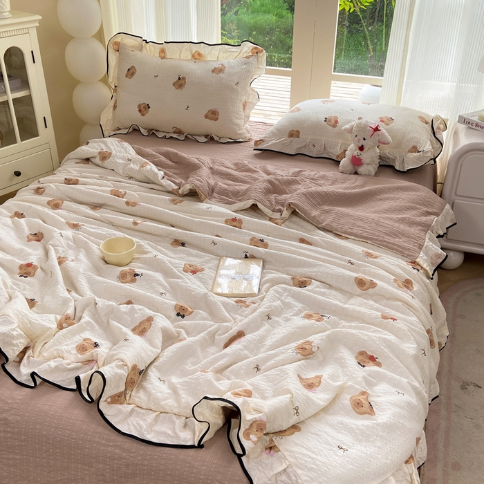 91家纺网 家纺一手货源 找家纺 优贝 2026直播爆款韩版泡芙棉皱皱纱黑边夏被夏凉被空调被四件套 可爱熊