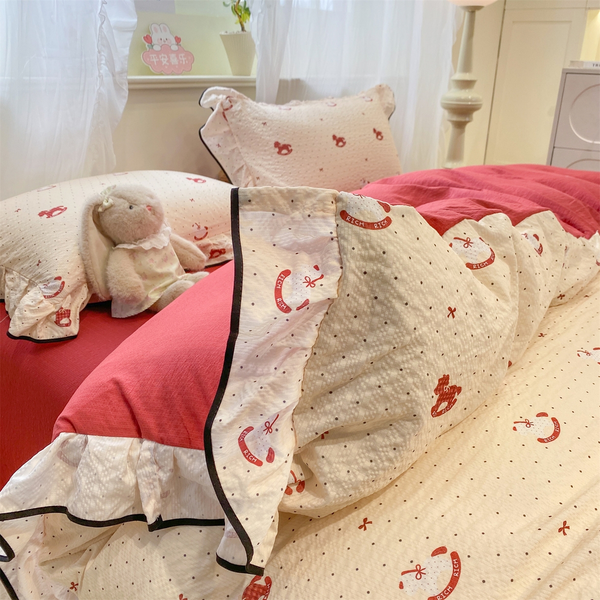 91家纺网 家纺一手货源 找家纺 优贝 2026直播爆款韩版泡芙棉皱皱纱黑边夏被夏凉被空调被四件套 马马福福