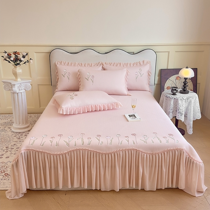 91家纺网 家纺一手货源 找家纺 （总）女子家纺 2026新款中分子绣花款弯边复合凉感席三件套-洛可可