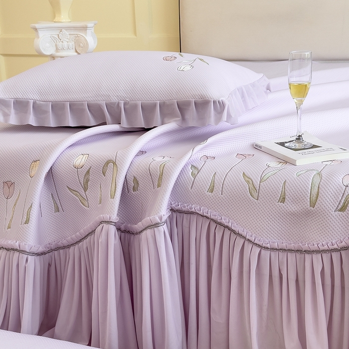 91家纺网 家纺一手货源 找家纺 女子家纺 2026新款中分子绣花款弯边复合凉感席三件套-洛可可 洛可可-紫色