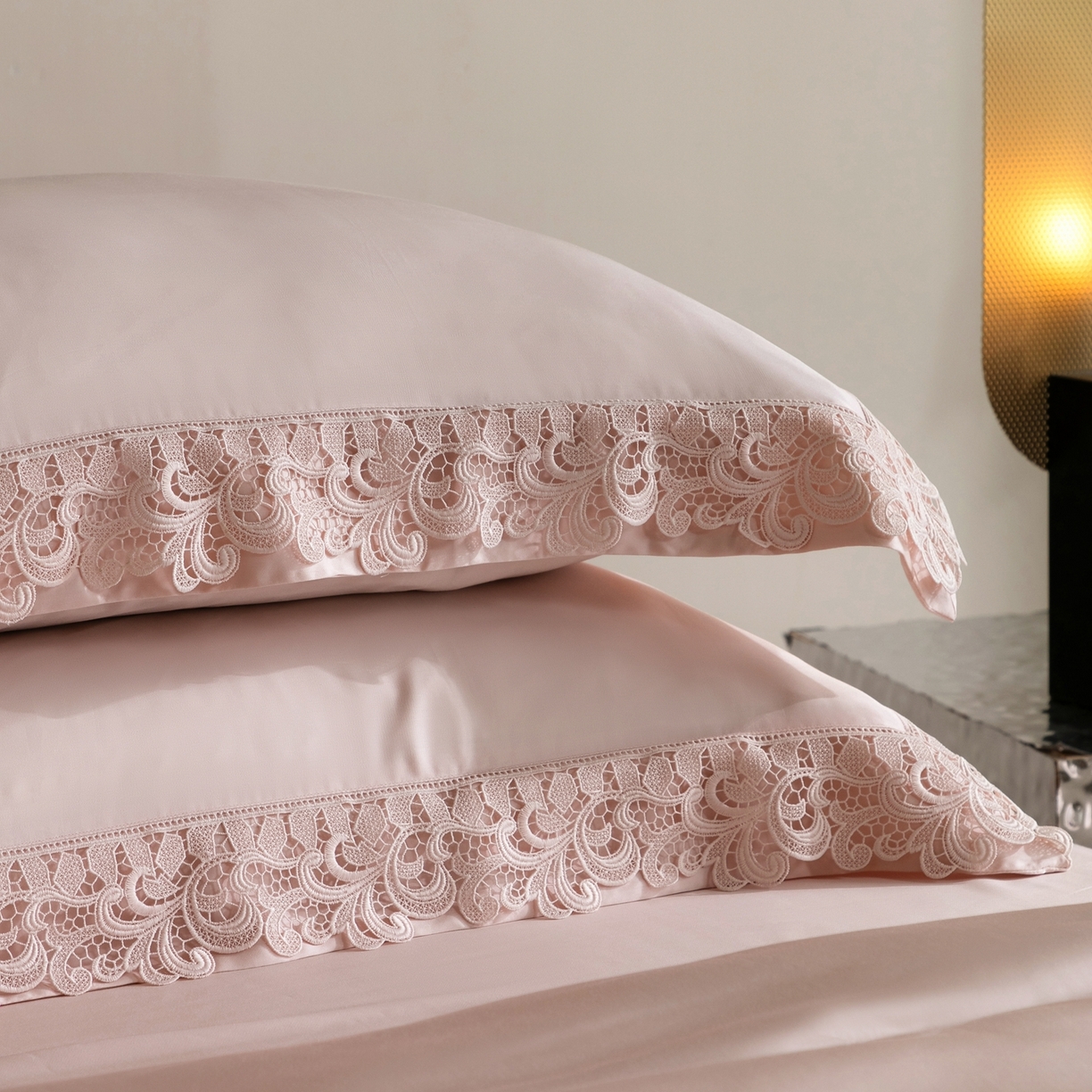 91家纺网 家纺一手货源 找家纺 太古汇家居 2026新款兰精天丝夏被四件套南法假日 南法假日-仙仙粉