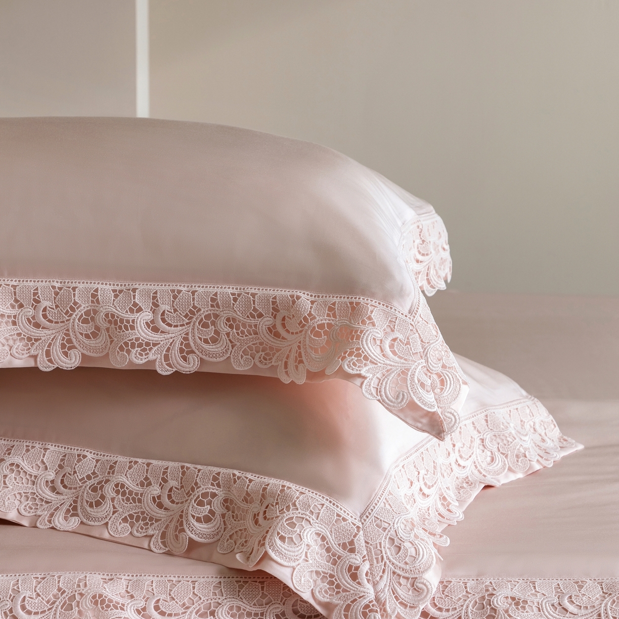 91家纺网 家纺一手货源 找家纺 太古汇家居 2026新款兰精天丝夏被四件套南法假日 南法假日-仙仙粉