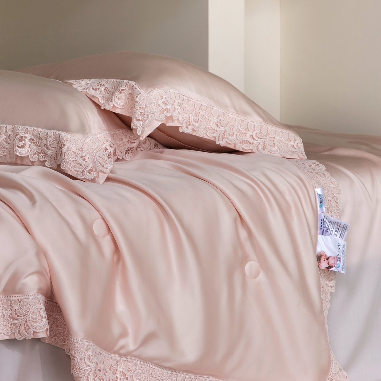 91家纺网 家纺一手货源 找家纺 太古汇家居 2026新款兰精天丝夏被四件套南法假日 南法假日-仙仙粉