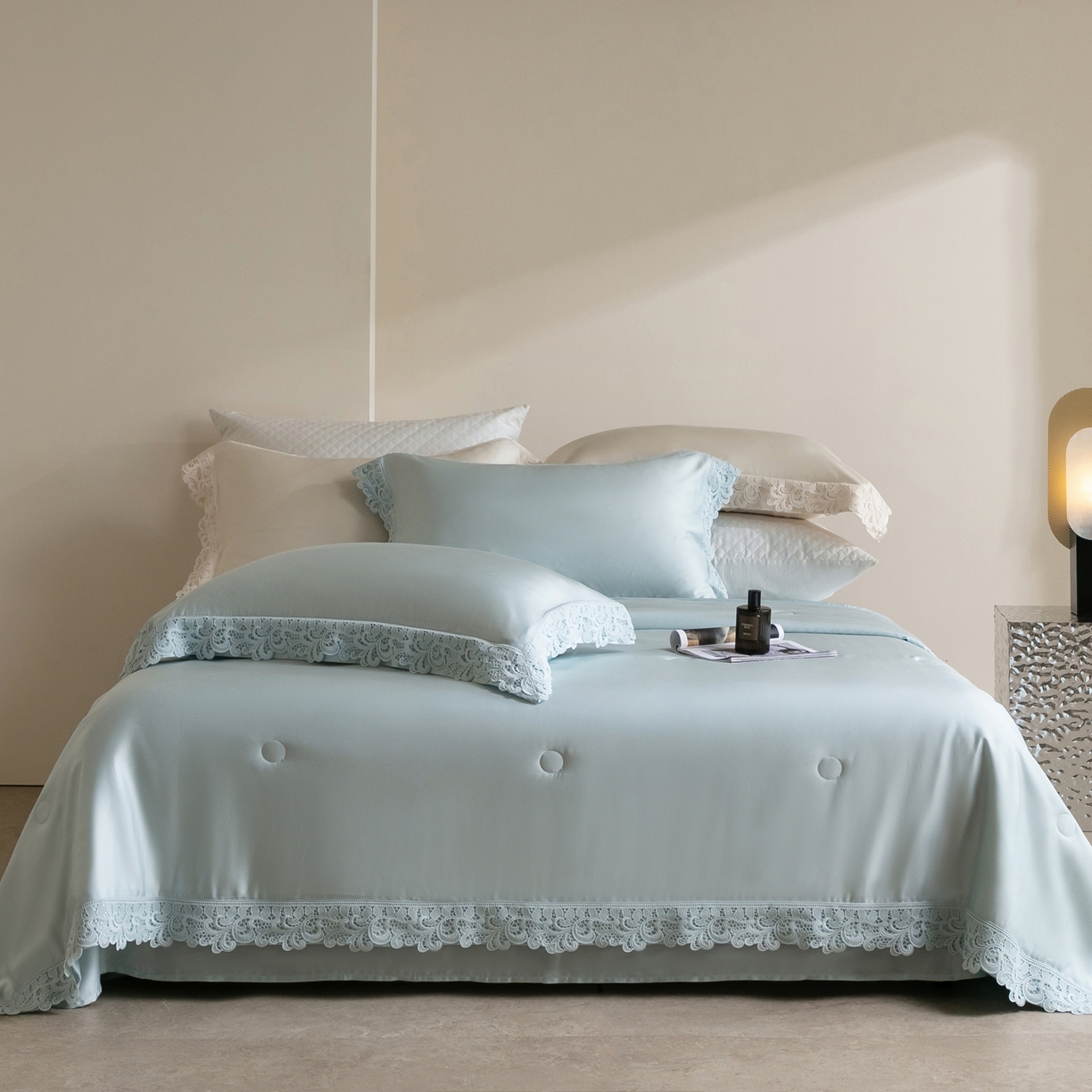 91家纺网 家纺一手货源 找家纺 太古汇家居 2026新款兰精天丝夏被四件套南法假日 南法假日-欣欣兰