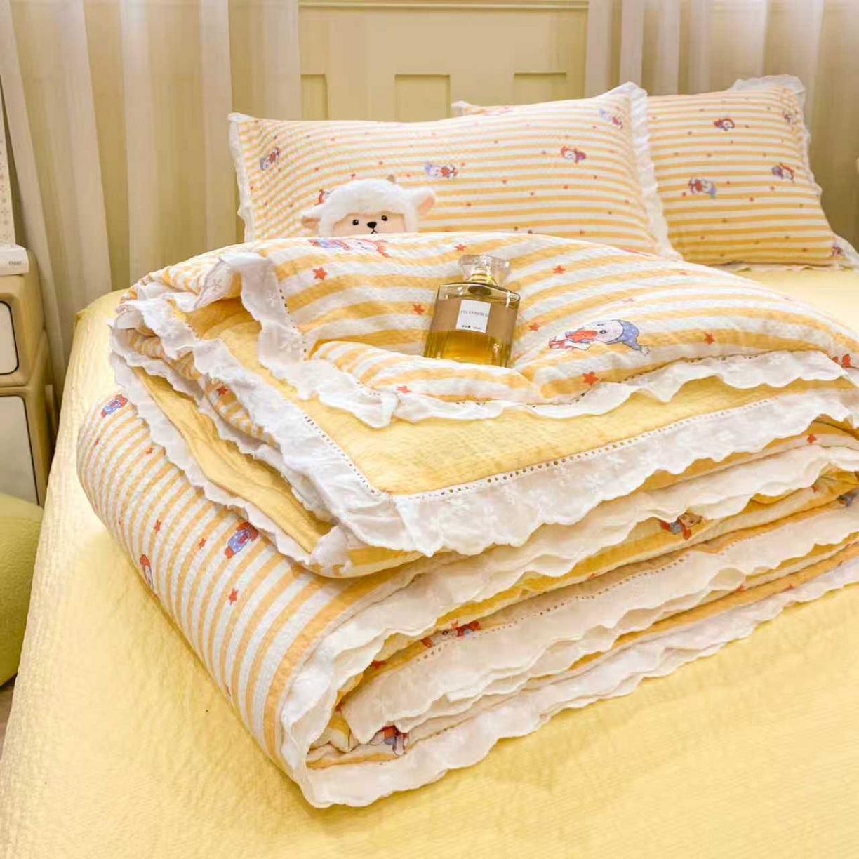 91家纺网 家纺一手货源 找家纺 优贝 2026直播爆款云感双层纱皱皱纱韩系花边夏被四件套 魔法星星