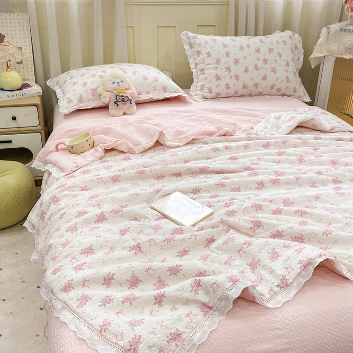 91家纺网 家纺一手货源 找家纺 优贝 2026直播爆款云感双层纱皱皱纱韩系花边夏被四件套 初恋