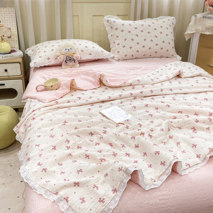 91家纺网 家纺一手货源 找家纺 优贝 2026直播爆款云感双层纱皱皱纱韩系花边夏被四件套 蝴蝶梦