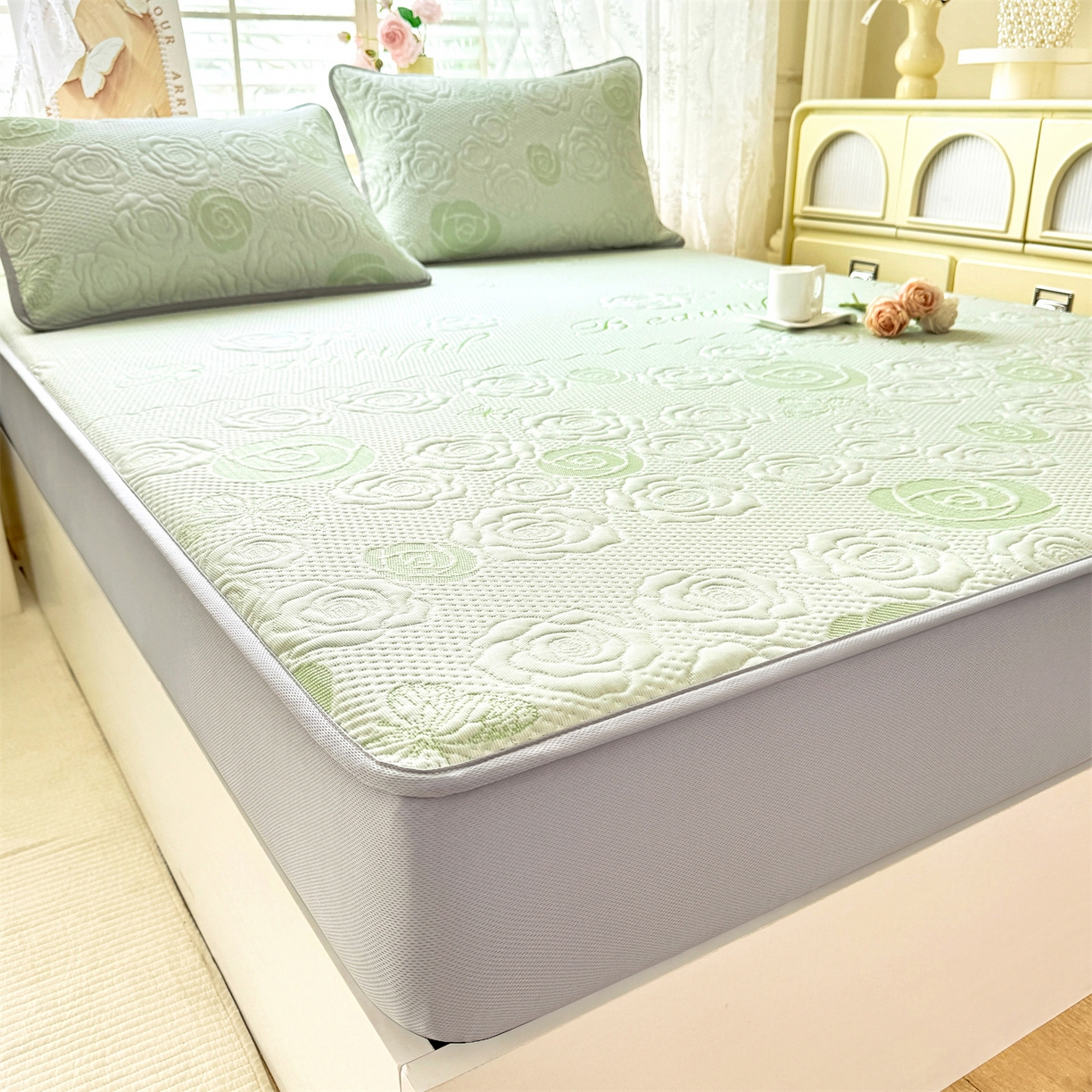 91家纺网 家纺一手货源 找家纺 优贝 2026新款A类凉感豆豆席三件套床笠软席子 花韵-清新绿