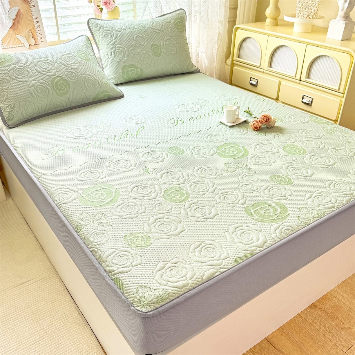 91家纺网 家纺一手货源 找家纺 优贝 2026新款A类凉感豆豆席三件套床笠软席子 花韵-清新绿