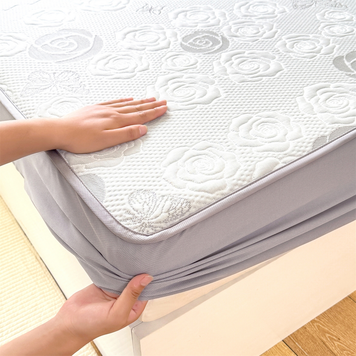 91家纺网 家纺一手货源 找家纺 优贝 2026新款A类凉感豆豆席三件套床笠软席子 花韵-山灰