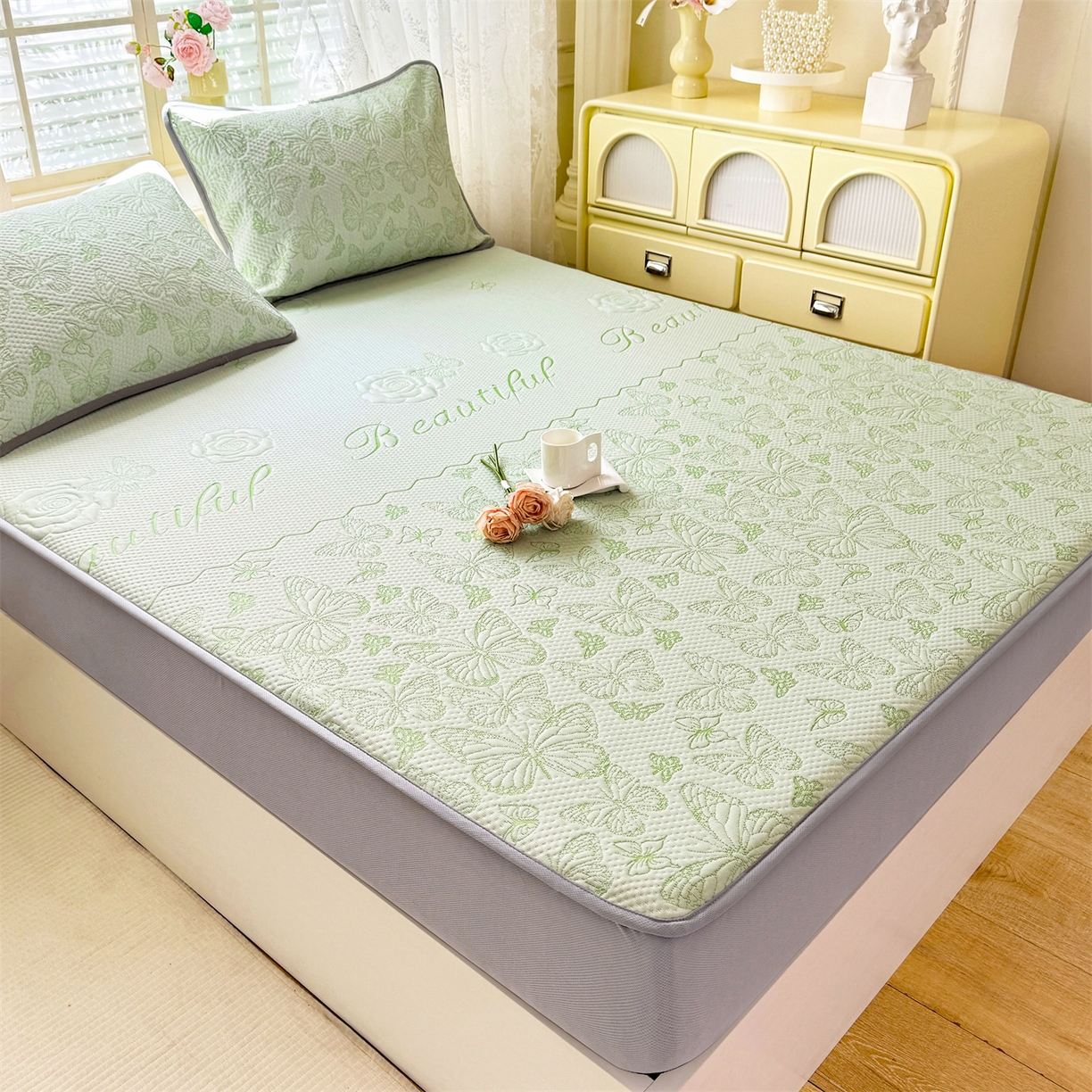 91家纺网 家纺一手货源 找家纺 优贝 2026新款A类凉感豆豆席三件套床笠软席子 蝶舞-清新绿