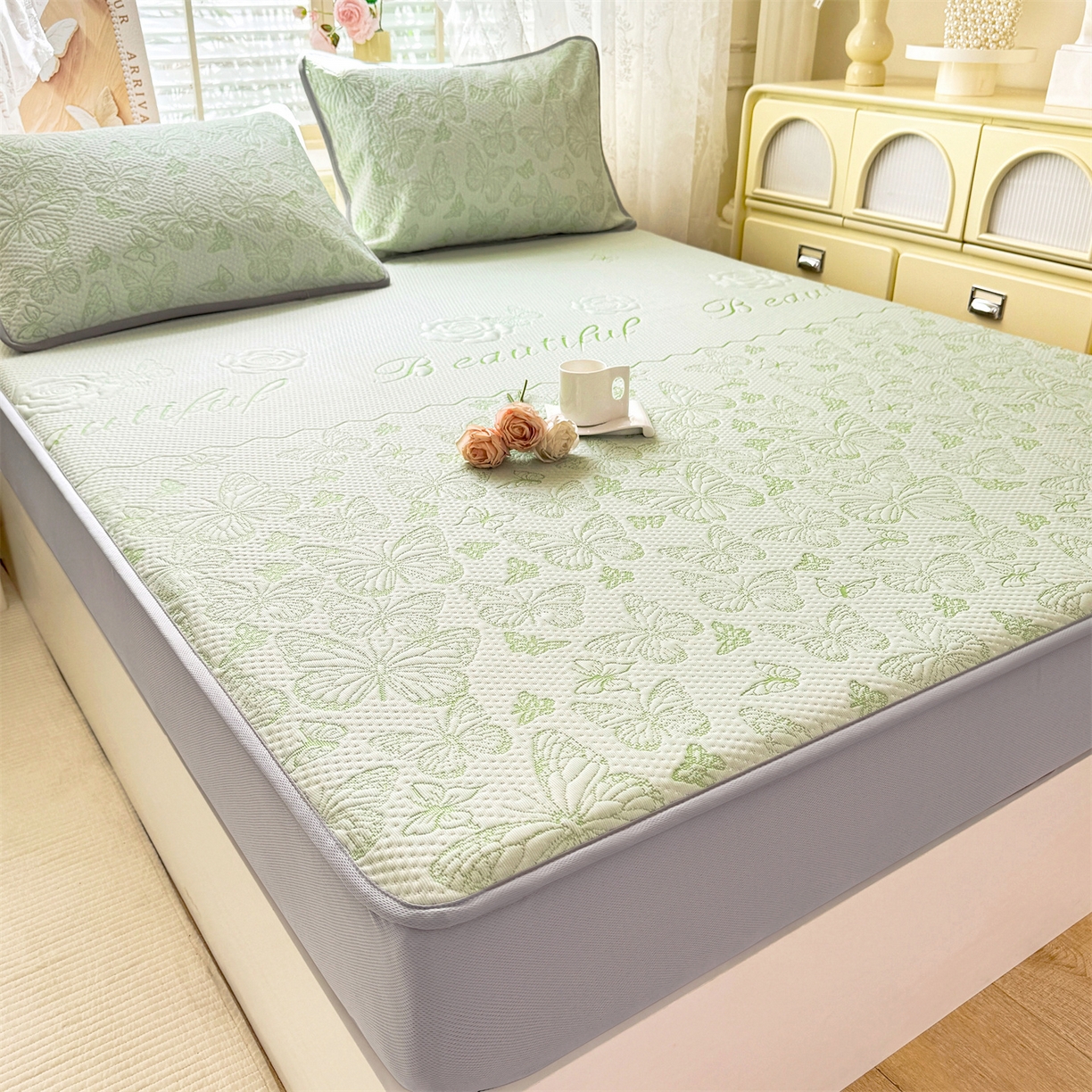 91家纺网 家纺一手货源 找家纺 优贝 2026新款A类凉感豆豆席三件套床笠软席子 蝶舞-清新绿