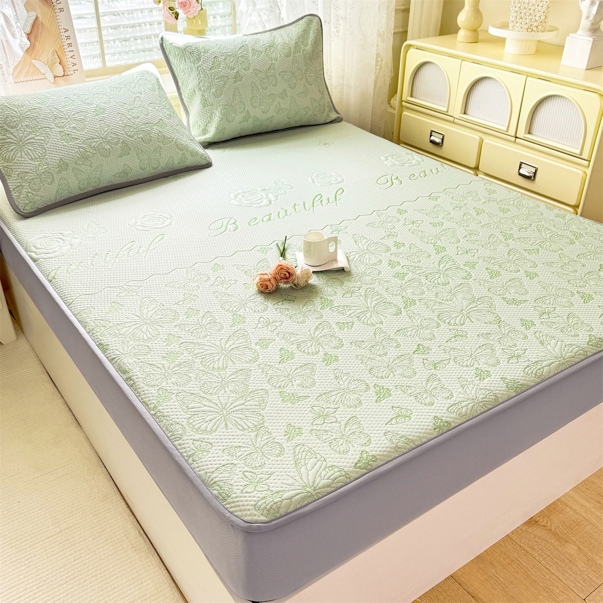 91家纺网 家纺一手货源 找家纺 优贝 2026新款A类凉感豆豆席三件套床笠软席子 蝶舞-清新绿