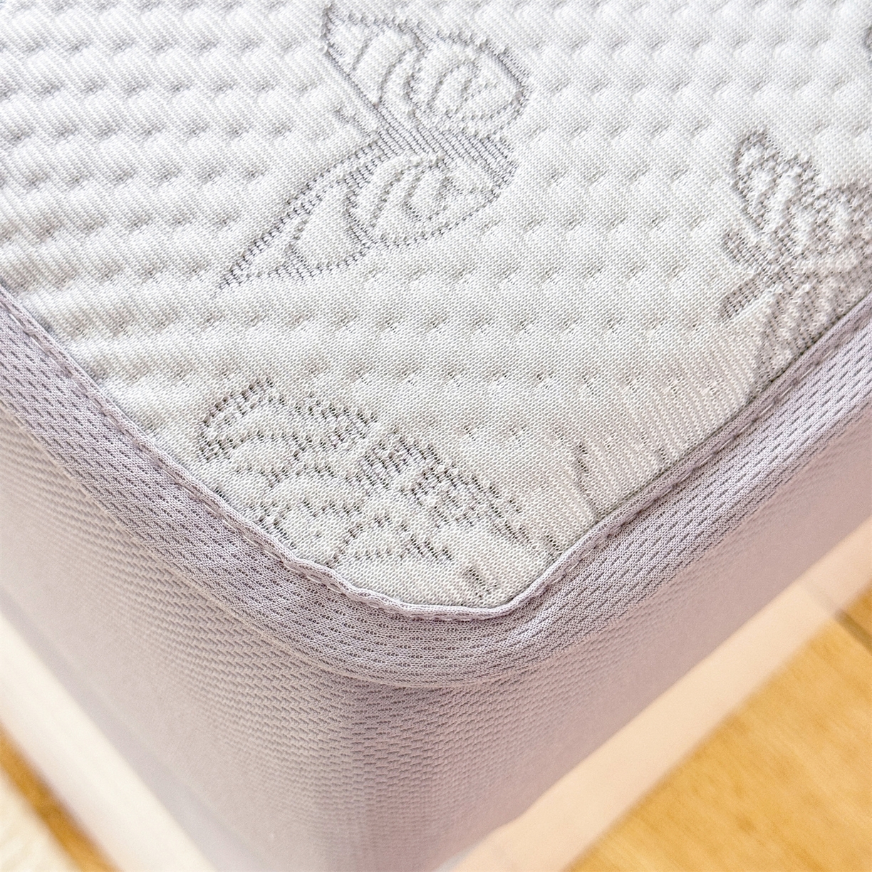 91家纺网 家纺一手货源 找家纺 优贝 2026新款A类凉感豆豆席三件套床笠软席子 蝶舞-山灰