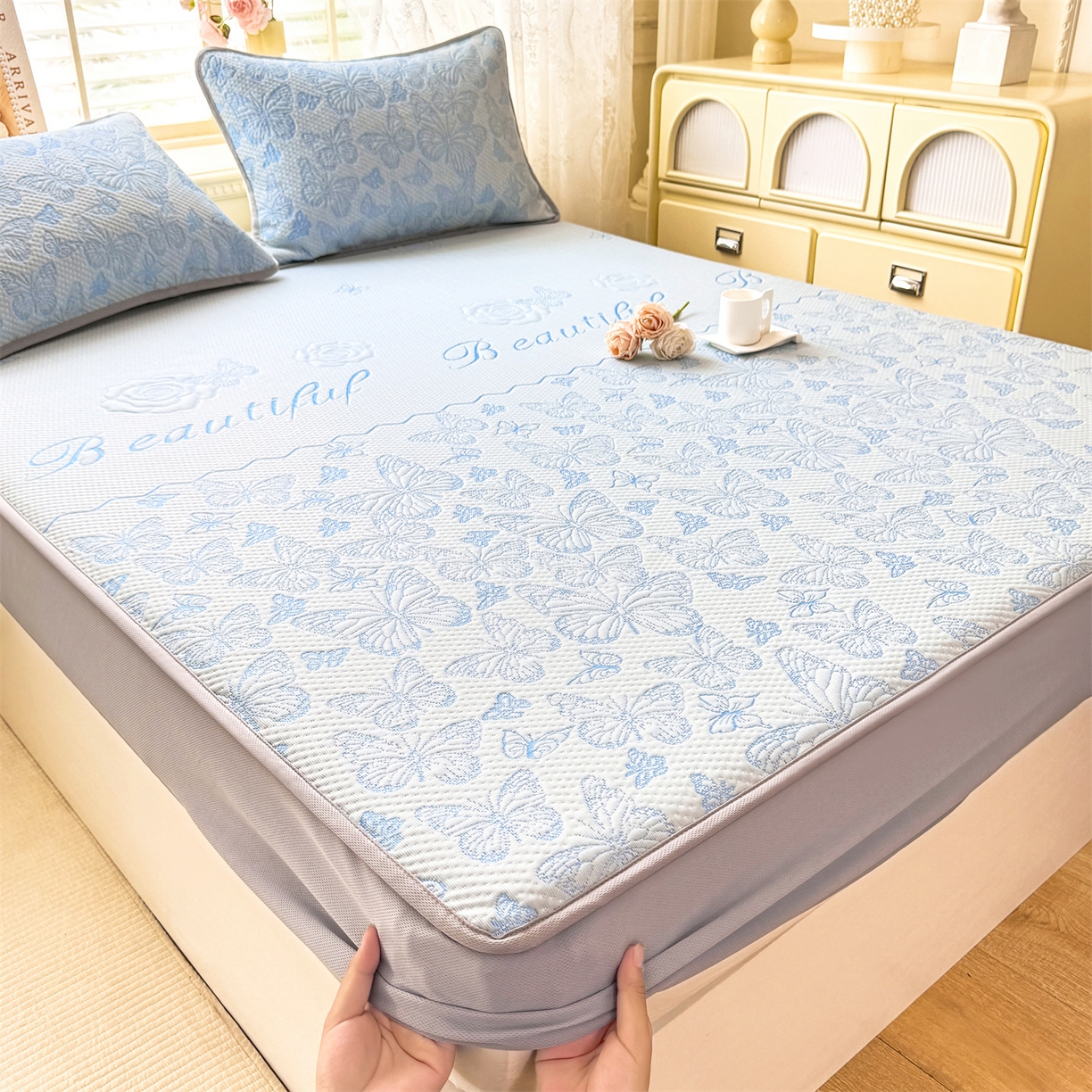 91家纺网 家纺一手货源 找家纺 优贝 2026新款A类凉感豆豆席三件套床笠软席子 蝶舞-天蓝