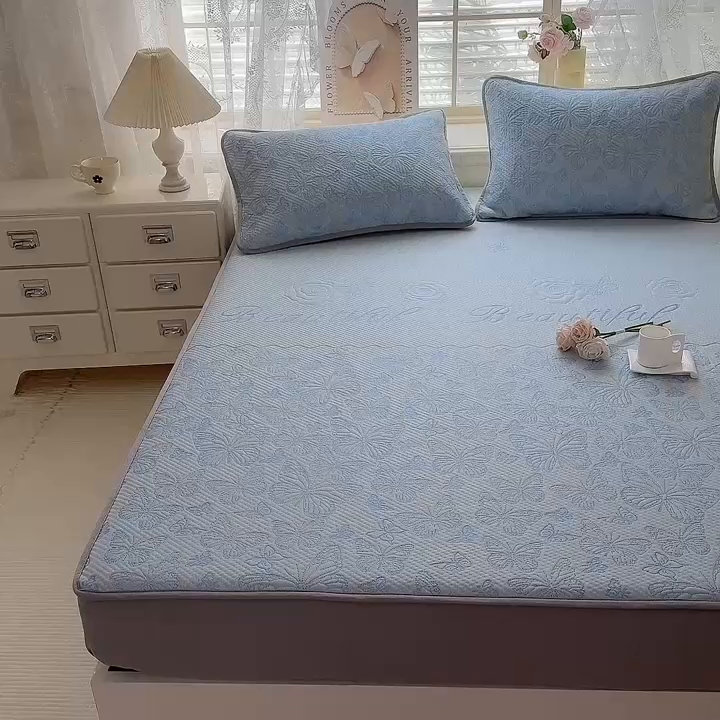 91家纺网 家纺一手货源 找家纺 优贝 2026新款A类凉感豆豆席三件套床笠软席子 蝶舞-天蓝