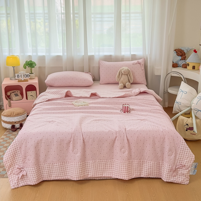 91家纺网 家纺一手货源 找家纺 爱彼家纺 2026春夏新款韩式花边泡芙棉床单款夏被夏凉被空调被四件套 奶粉波点