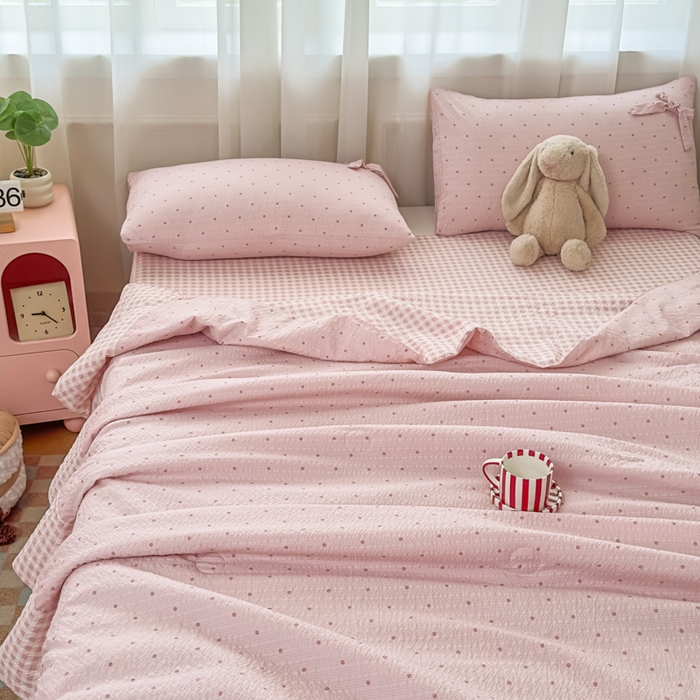 91家纺网 家纺一手货源 找家纺 爱彼家纺 2026春夏新款韩式花边泡芙棉床单款夏被夏凉被空调被四件套 奶粉波点