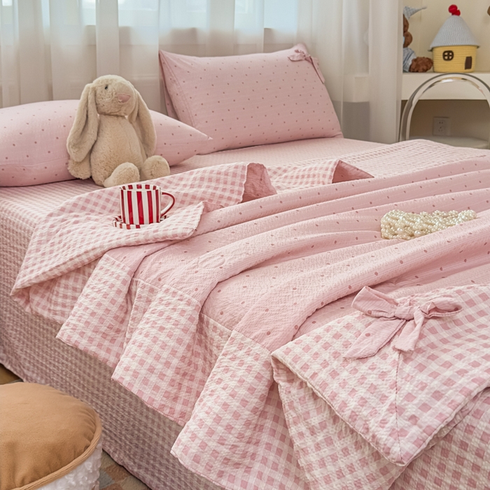 91家纺网 家纺一手货源 找家纺 爱彼家纺 2026春夏新款韩式花边泡芙棉床单款夏被夏凉被空调被四件套 奶粉波点