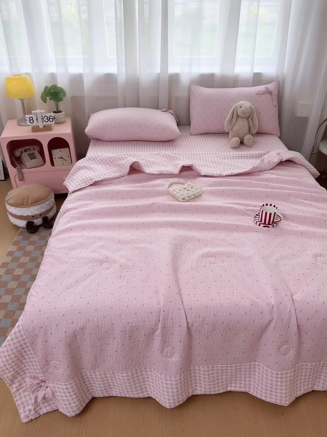 91家纺网 家纺一手货源 找家纺 爱彼家纺 2026春夏新款韩式花边泡芙棉床单款夏被夏凉被空调被四件套 奶粉波点