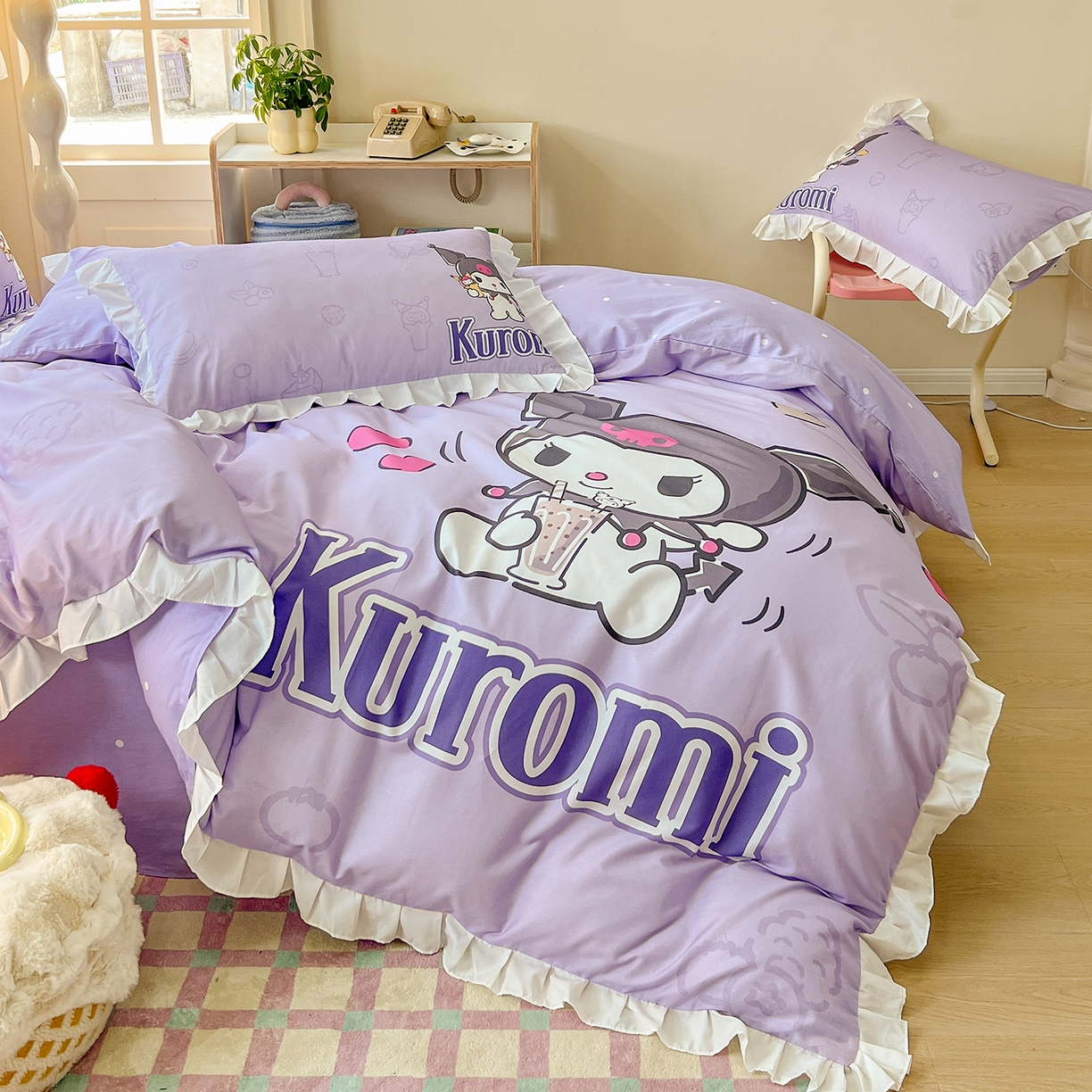 91家纺网 家纺一手货源 找家纺 玉元坊 2026新款三丽鸥正版授权酷洛米全棉纯棉床单床笠床裙三四件套 大版饮料-白花边