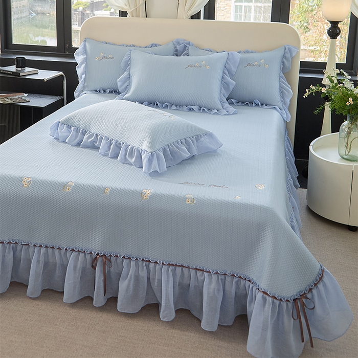 91家纺网 家纺一手货源 找家纺 金绣美居 2026新款绣花织带床裙凉席席子花韵 花韵-蓝色