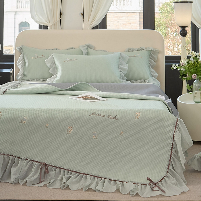 91家纺网 家纺一手货源 找家纺 金绣美居 2026新款绣花织带床裙凉席席子花韵 花韵-绿色