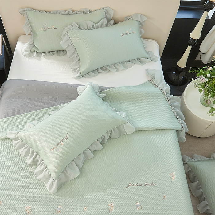 91家纺网 家纺一手货源 找家纺 金绣美居 2026新款绣花织带床裙凉席席子花韵 花韵-绿色