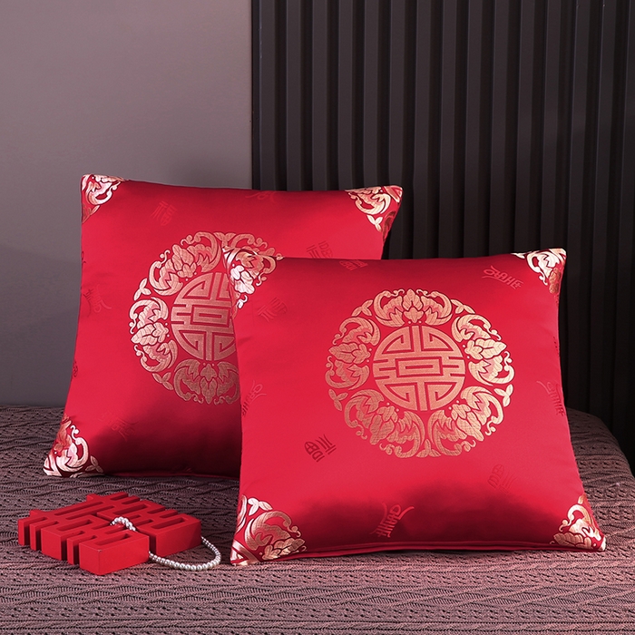 贤内助家纺 2026大红锦缎高精密提花/结婚抱枕/沙发婚床摆件抱枕/生日宴福寿抱枕 锦绣良缘 48x48cm/只（含内芯）