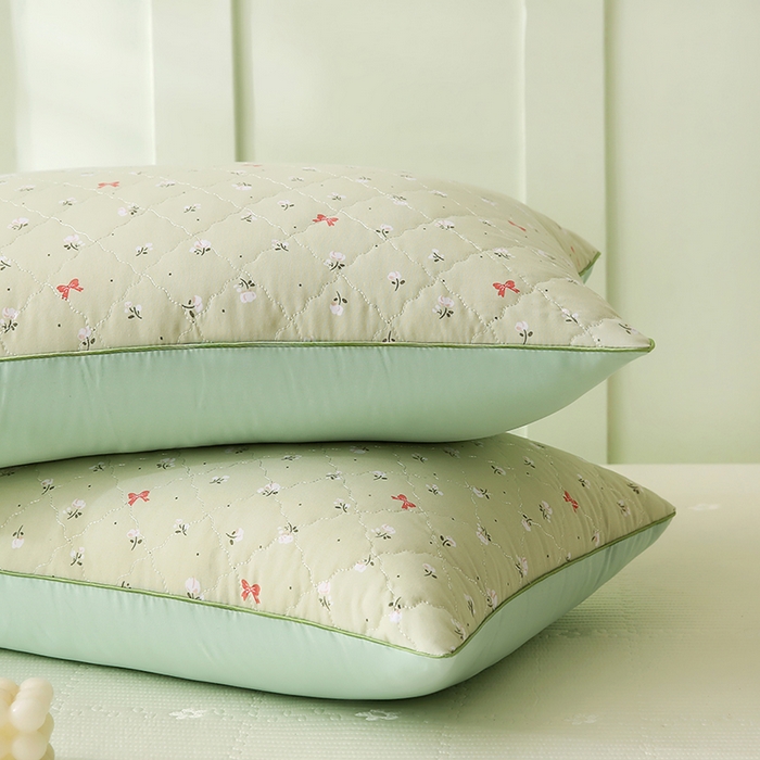 91家纺网 家纺一手货源 找家纺 贤内助家纺 2026磨毛绗缝清新小碎花舒适枕/学生宿舍枕头/家用 花语情怀绿 48x74cm/只