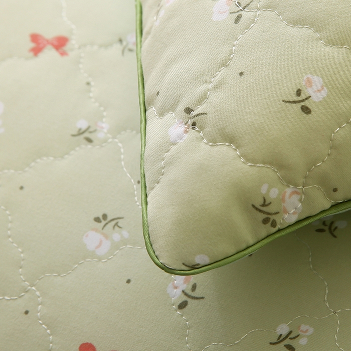 91家纺网 家纺一手货源 找家纺 贤内助家纺 2026磨毛绗缝清新小碎花舒适枕/学生宿舍枕头/家用 花语情怀绿 48x74cm/对
