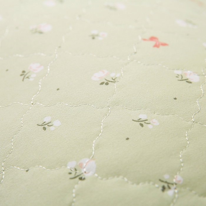 91家纺网 家纺一手货源 找家纺 贤内助家纺 2026磨毛绗缝清新小碎花舒适枕/学生宿舍枕头/家用 花语情怀绿 48x74cm/对