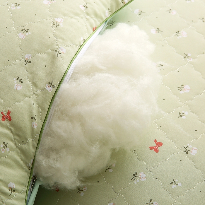 91家纺网 家纺一手货源 找家纺 贤内助家纺 2026磨毛绗缝清新小碎花舒适枕/学生宿舍枕头/家用 花语情怀绿 48x74cm/对