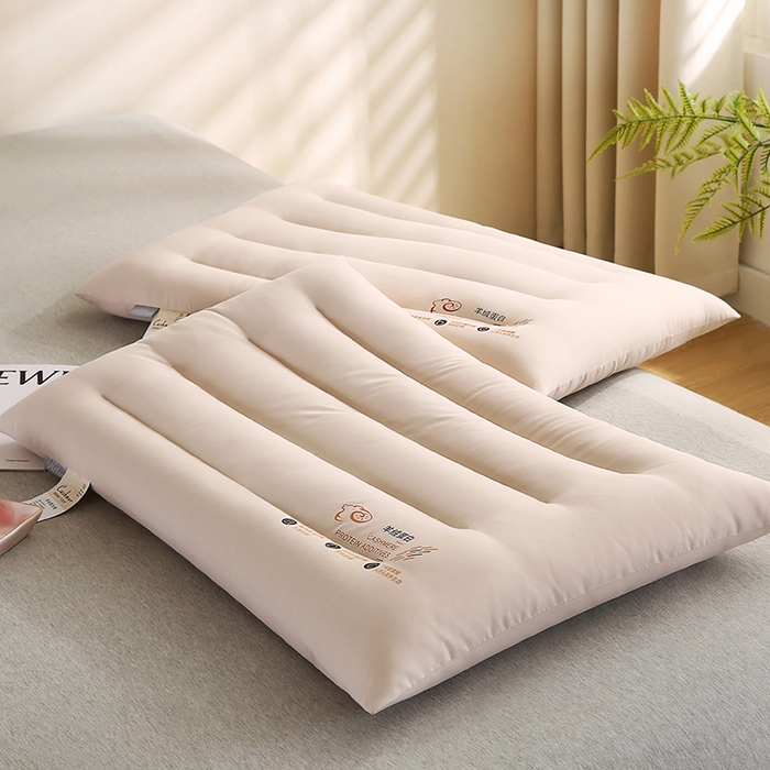 91家纺网 家纺一手货源 找家纺 贤内助家纺 2026超柔亲肤羊绒蛋白学生宿舍枕头/学生护颈枕 羊绒蛋白枕定型低枕6公分