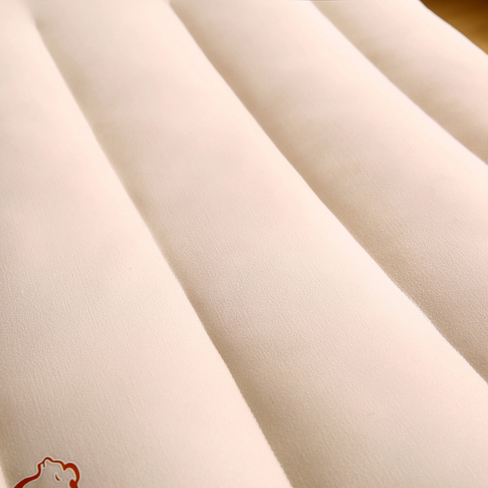 91家纺网 家纺一手货源 找家纺 贤内助家纺 2026超柔亲肤羊绒蛋白学生宿舍枕头/学生护颈枕 羊绒蛋白枕定型低枕6公分