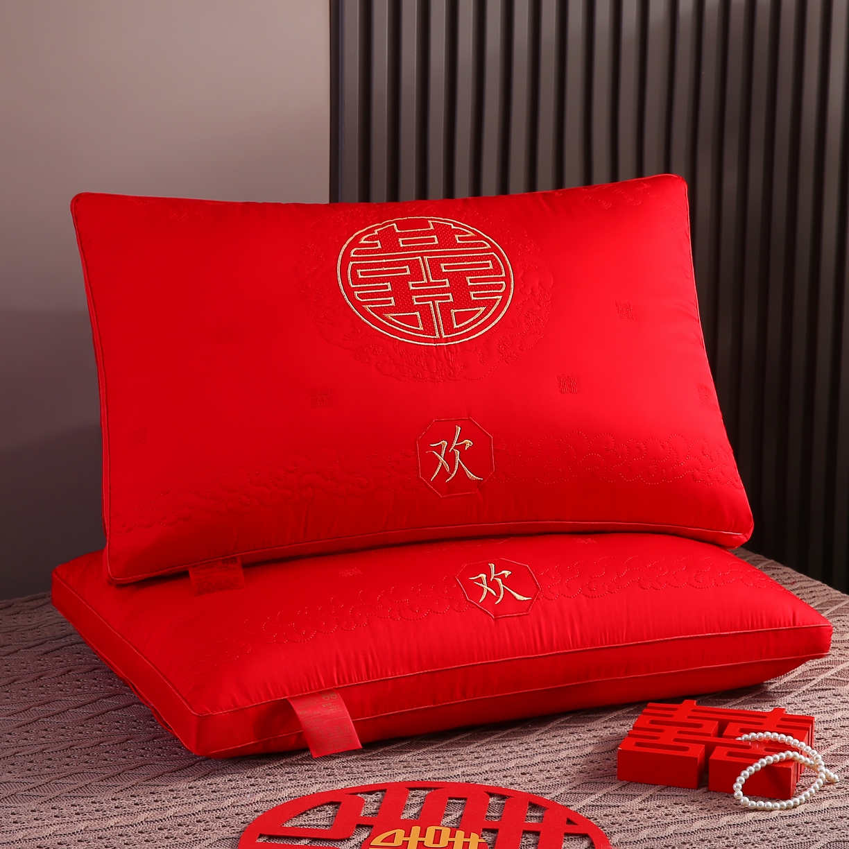 贤内助家纺 2026新款全棉刺绣婚庆枕羽丝枕护肩枕枕头枕芯 锦绣欢喜