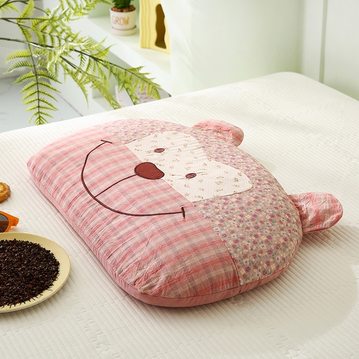 91家纺网 家纺一手货源 找家纺 贤内助家纺 2026新款全棉水洗棉儿童荞麦枕护肩枕枕头枕芯 福贝贝粉色