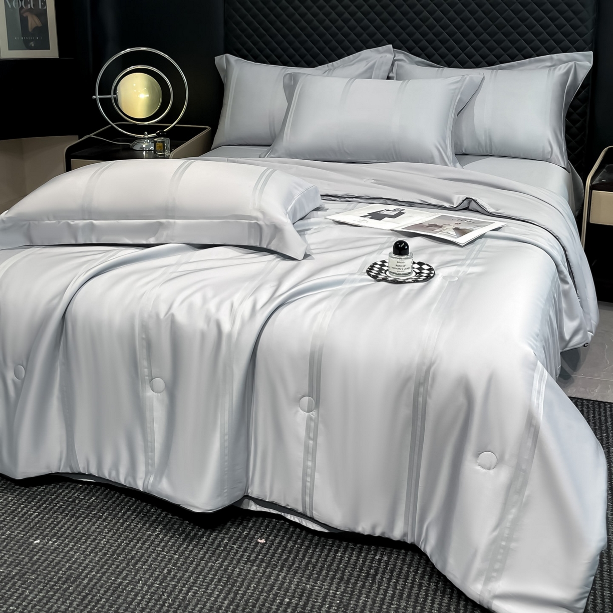 91家纺网 家纺一手货源 找家纺 新方向 2026新款提花A类20%蚕丝天丝棉夏被四件套-柏林 柏林-朦胧灰