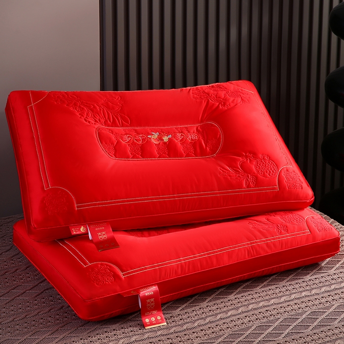 91家纺网 家纺一手货源 找家纺 （总）贤内助家纺 2026新款全棉刺绣婚庆枕定型枕保健枕枕头枕芯