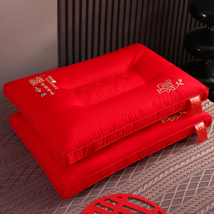 91家纺网 家纺一手货源 找家纺 贤内助家纺 2026新款全棉刺绣婚庆枕定型枕保健枕枕头枕芯 吾家有喜