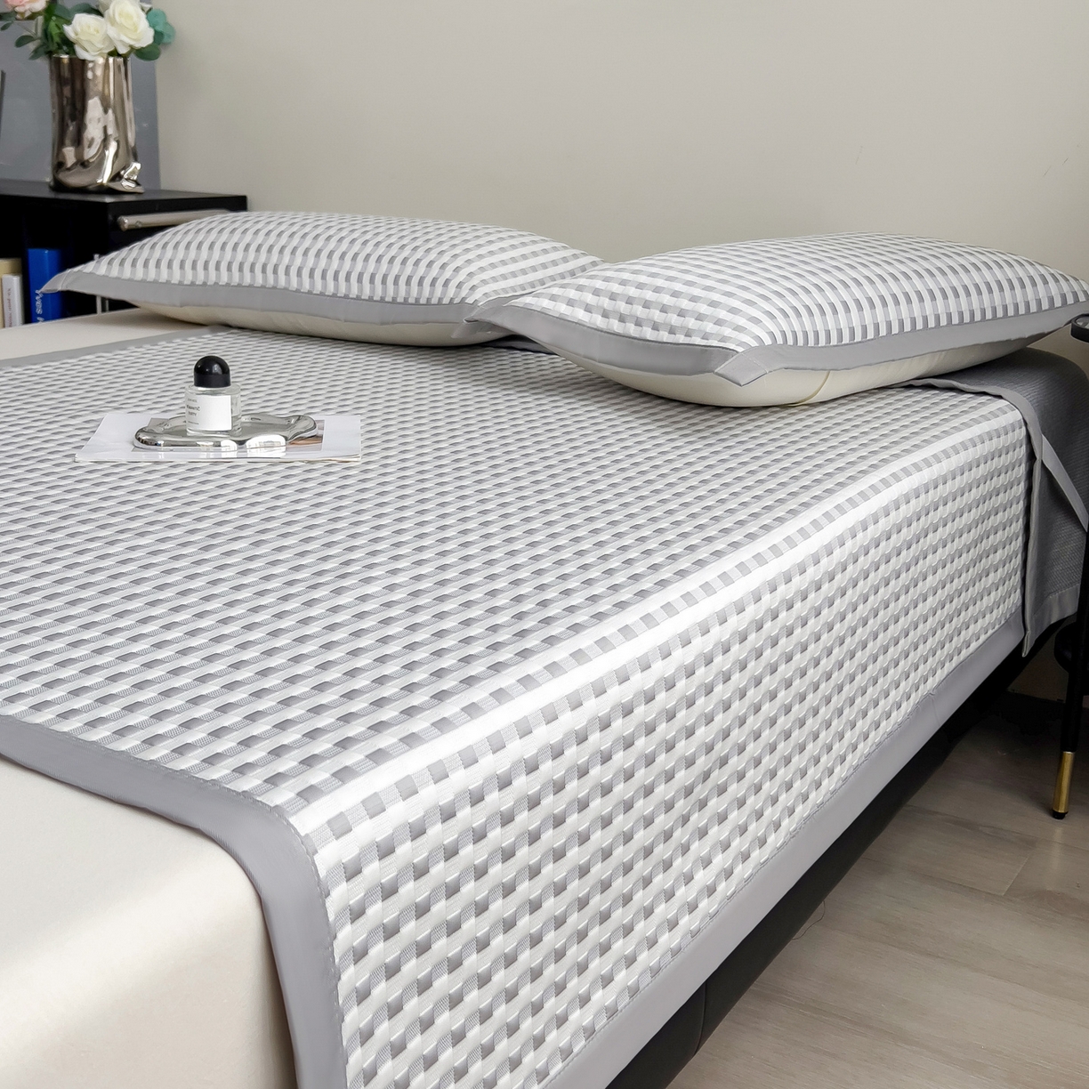 摩妮卡 2026新款PE高分子凉感值过0.25格子豆豆软席三件套冰丝席-床席款 格韵-白灰